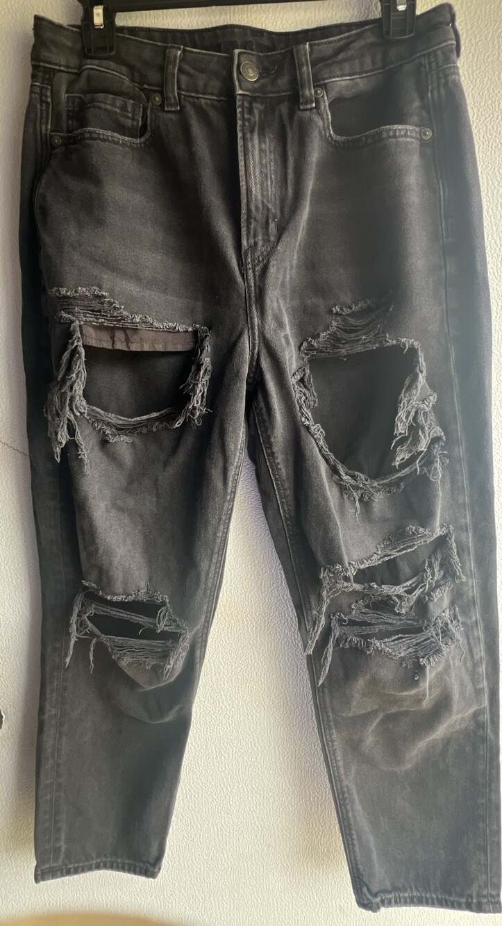 American Eagle Women's Black Ripped High-Waisted Mom Jeans